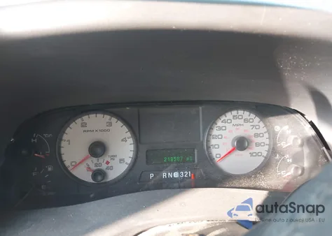 2005 Ford F-250 Lariat/Xl/Xlt z USA, uszkodzony, nr VIN 1FTSW21PX5EC94046